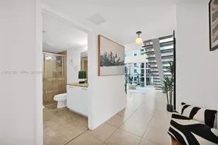 41 SE 5th St, Miami, FL 33131 - Photo 28