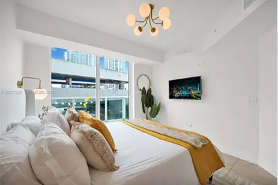 41 SE 5th St #517, Miami, FL 33131 - Photo 32