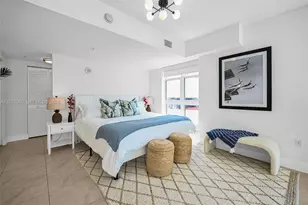 41 SE 5th St, Miami, FL 33131 - Photo 14