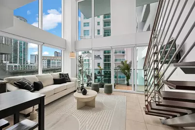 41 SE 5th St #517, Miami, FL 33131 - Photo 2