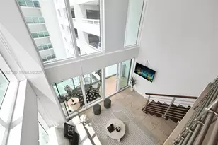 41 SE 5th St, Miami, FL 33131 - Photo 22