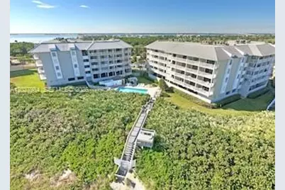 429 NE Tradewind Ln #305, Hutchinson Island, FL 34996 - Photo 6