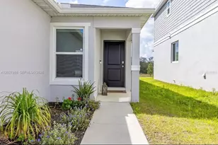 1136 1136 Papaya Circle, Davenport, FL 33897 - Photo 4