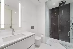 300 Biscayne Blvd Way, Miami, FL 33131 - Photo 16