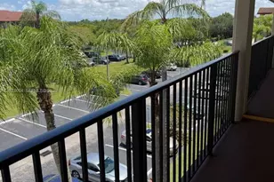 1600 SW 127th Way, Pembroke Pines, FL 33027 - Photo 4