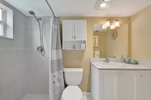1025 SE 2nd Ave, Dania Beach, FL 33004 - Photo 14