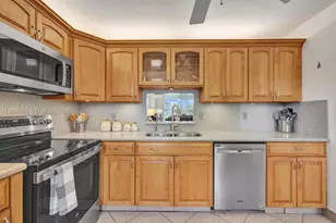 1025 SE 2nd Ave, Dania Beach, FL 33004 - Photo 4