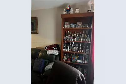 1022 NW 22nd Pl, Miami, FL 33125 - Photo 38