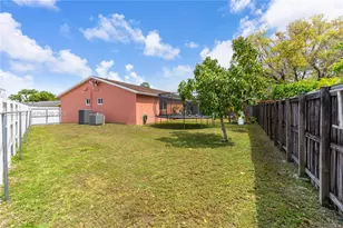25701 SW 133rd Ct, Homestead, FL 33032 - Photo 8