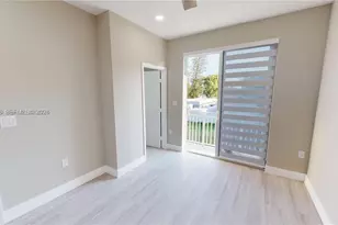 1284 NE 111th St, Miami, FL 33161 - Photo 14