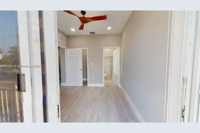 1284 NE 111th St, Miami, FL 33161 - Photo 20