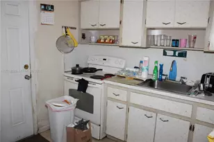 1040 NW 23rd Ct, Miami, FL 33125 - Photo 40