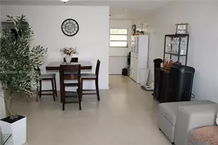 1040 NW 23rd Ct, Miami, FL 33125 - Photo 8
