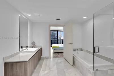 801 S Miami Ave #4602, Miami, FL 33130 - Photo 14