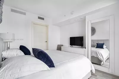 801 S Miami Ave #4302, Miami, FL 33130 - Photo 12