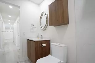 255 Grant Dr, Coral Gables, FL 33133 - Photo 14