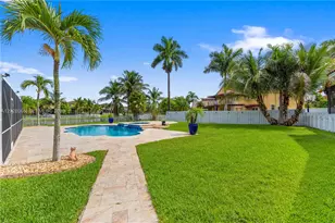 1090 NW 192nd Ave, Pembroke Pines, FL 33029 - Photo 32