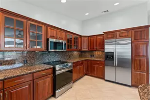1090 NW 192nd Ave, Pembroke Pines, FL 33029 - Photo 4