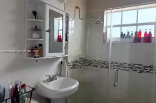 8370 SW 27th Ln, Miami, FL 33155 - Photo 8