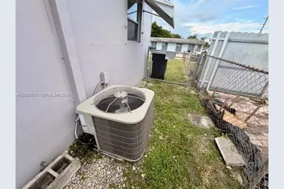 5608 Garfield St, Hollywood, FL 33021 - Photo 28