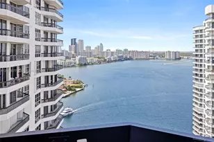 19195 NE 36th Ct, Aventura, FL 33180 - Photo 8