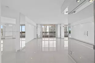 19195 NE 36th Ct, Aventura, FL 33180 - Photo 2