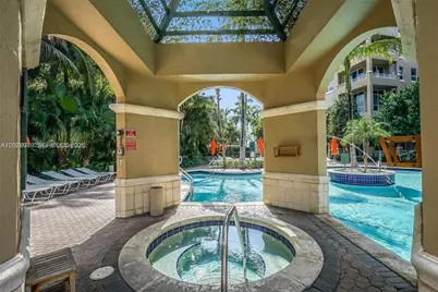 19501 W Country Club Dr #2313, Aventura, FL 33180 - Photo 4