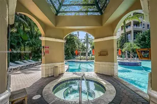 19501 W Country Club Dr, Aventura, FL 33180 - Photo 4