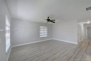 3673 W Valley Green Dr, Davie, FL 33328 - Photo 8
