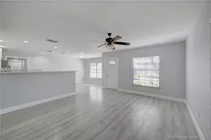3673 W Valley Green Dr, Davie, FL 33328 - Photo 6