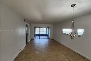 461 NW 107th Ave, Miami, FL 33172 - Photo 12
