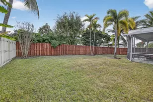 19018 NW 23rd Pl, Pembroke Pines, FL 33029 - Photo 14