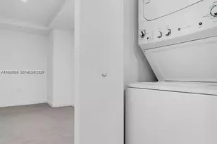 45 SW 9th St, Miami, FL 33130 - Photo 12
