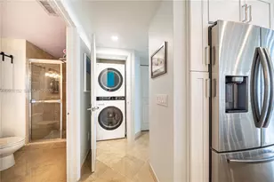 4779 Collins Ave, Miami Beach, FL 33140 - Photo 30