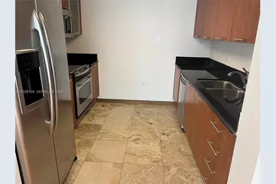 1800 N Bayshore Dr #915, Miami, FL 33132 - Photo 6