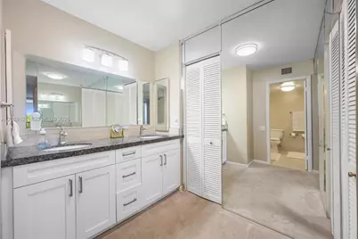 2804 N 46th Ave #C630, Hollywood, FL 33021 - Photo 10