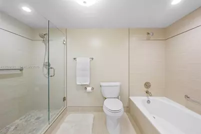 2804 N 46th Ave #C630, Hollywood, FL 33021 - Photo 12