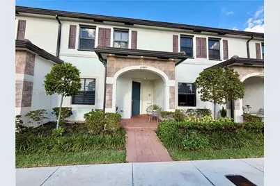 11445 W 33rd Ln, Hialeah, FL 33018 - Photo 2