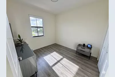 11445 W 33rd Ln, Hialeah, FL 33018 - Photo 24