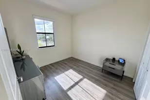 11445 W 33rd Ln, Hialeah, FL 33018 - Photo 24