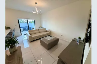 11445 W 33rd Ln, Hialeah, FL 33018 - Photo 12