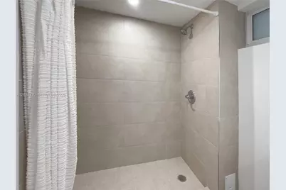 1670 Bay Rd #2D, Miami Beach, FL 33139 - Photo 12