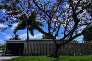 810 NE 3rd Ave, Pompano Beach, FL 33060 - Photo 4