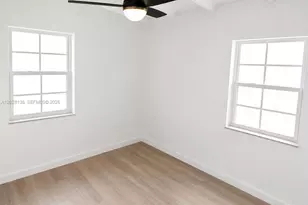 810 NE 3rd Ave, Pompano Beach, FL 33060 - Photo 12