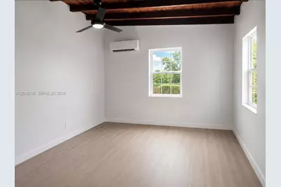 810 NE 3rd Ave, Pompano Beach, FL 33060 - Photo 10