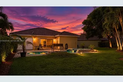 21161 SW 88th Ct, Cutler Bay, FL 33189 - Photo 2