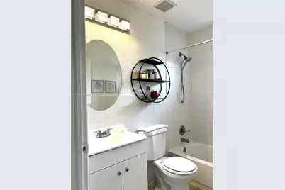 1926 NW 60th St, Miami, FL 33142 - Photo 28