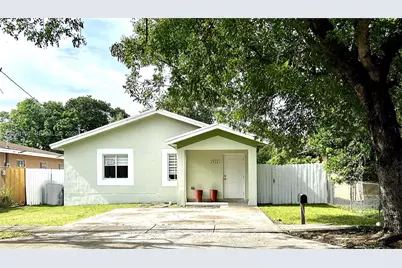 1926 NW 60th St, Miami, FL 33142 - Photo 2