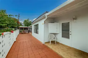 790 W 73rd Pl, Hialeah, FL 33014 - Photo 4
