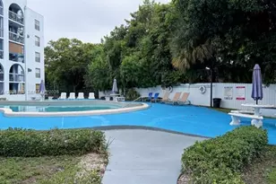 9460 Fontainebleau Blvd, Miami, FL 33172 - Photo 40